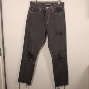 3/$30‎ Levi's Wedgie Size 26 High Rise Skinny Distressed Gray Raw Edge Hem